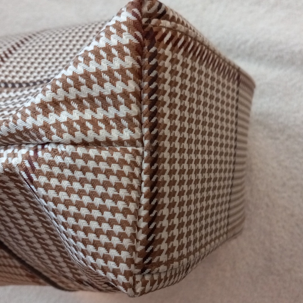 Handbag - Picture 6 of 11